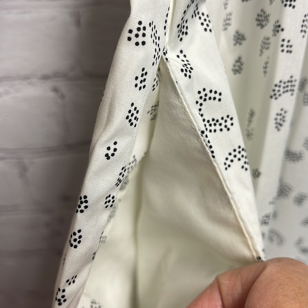 Cotton, knee high, short sleeve, scoop neck dress. - Picture 12 of 14
